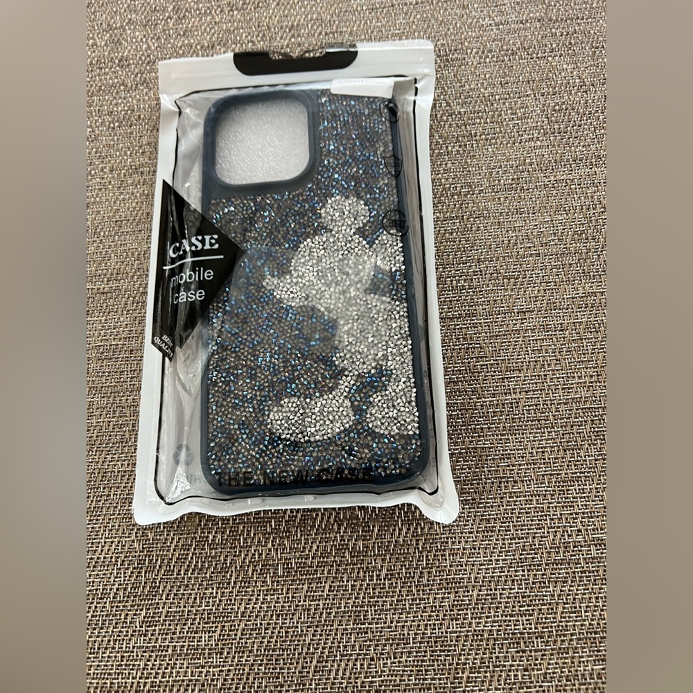 New!  iPhone 15 pro max case. ‎ Glitter with Mickey Mouse design.